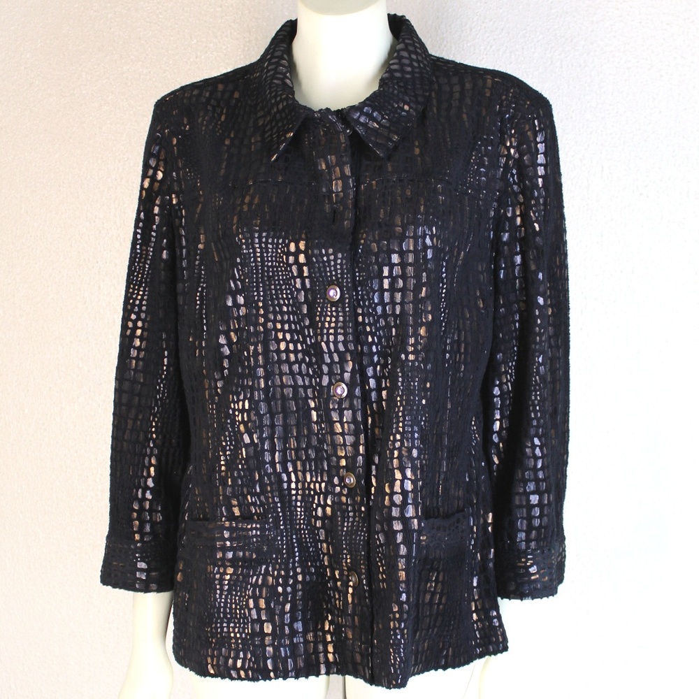 JM Collection || Multi-Colored Snakeskin Detail Button-Down Shirt